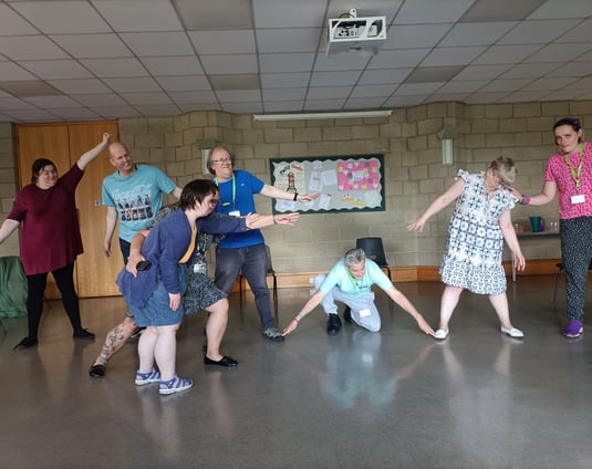 People dancing together 