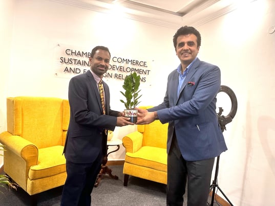 Diplomat from Sudan at the Chamber India's Secretariat