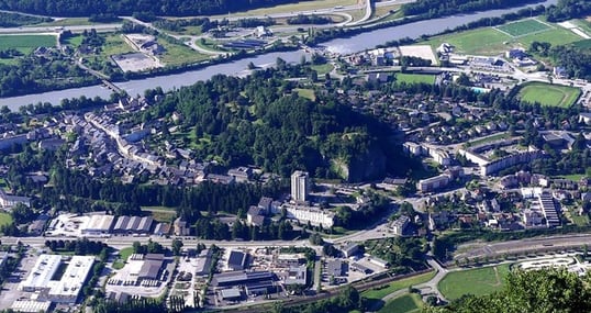 centre de Montmélian depuis la Roche du Guet