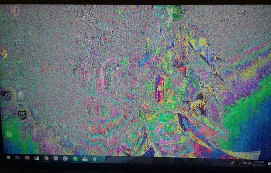 Laptop Screen Color Distortion / Discoloration
