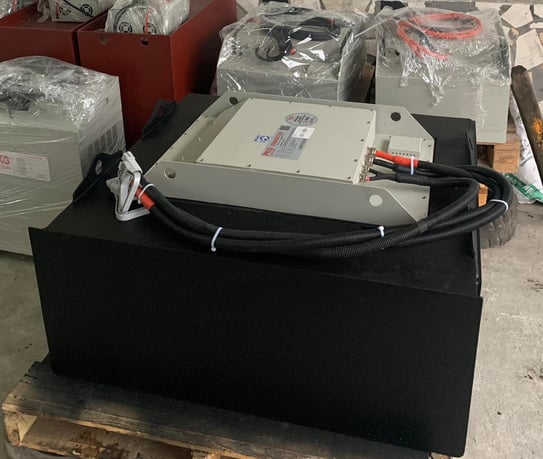 Ảnh 2: Pin Lithium Lắp Cho Xe Nâng
