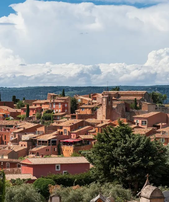 village au coeur du massif du Lubéron en PACA