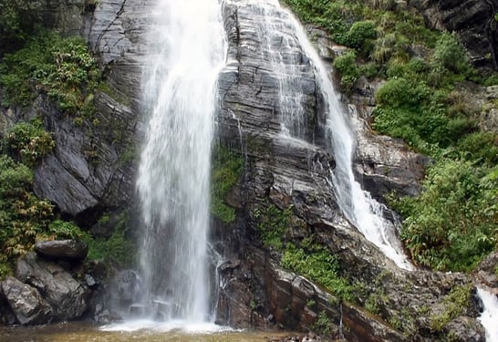 Kolapathana Falls