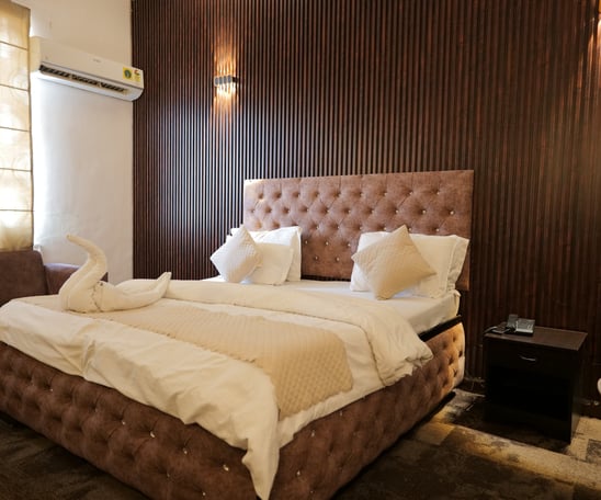 Super Executive Room at Hotel Kuber in Murthal featuring elegant design and premium comfort.