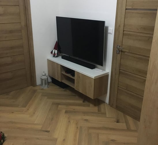 moderná rekonštrukcia izby / obývačky pezinok