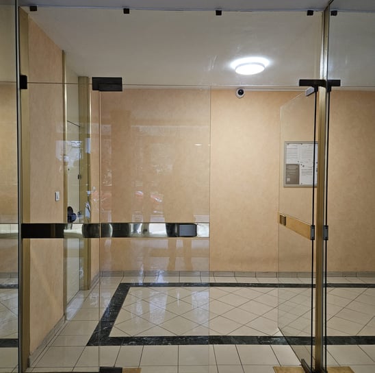 Photo de porte vitrée + fenetre sur mesure + coulissant aluminium + verre + fenetre