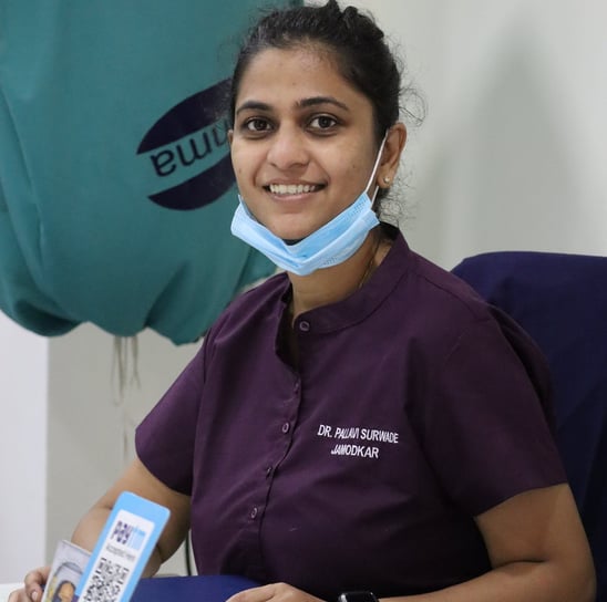 Dr. Pallavi Surwade Jamodkar is famous endodontist(root canal specialist) in Wakad