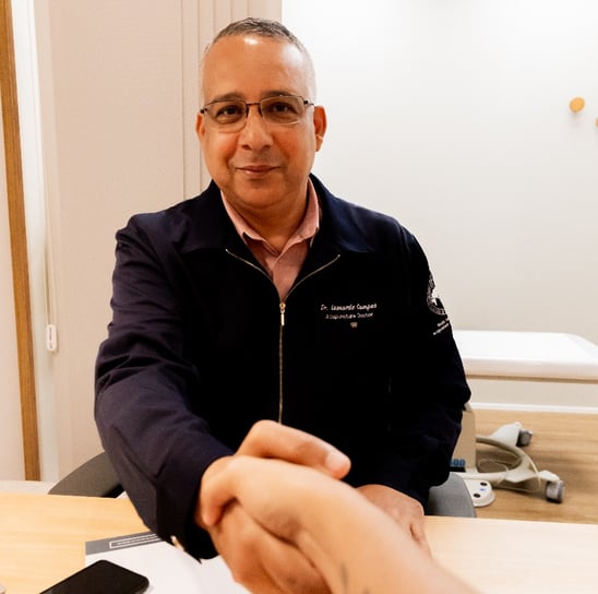 Dr. Leonardo Campos - Acupuntura em Salvador