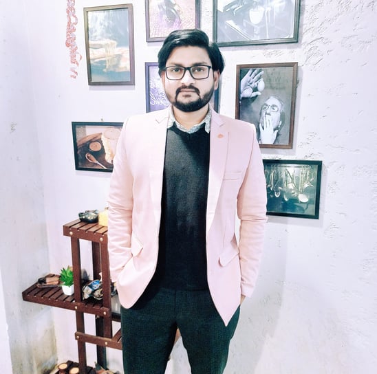 Advocate Vinod Kumar, Founder of LegalMate Law Firm