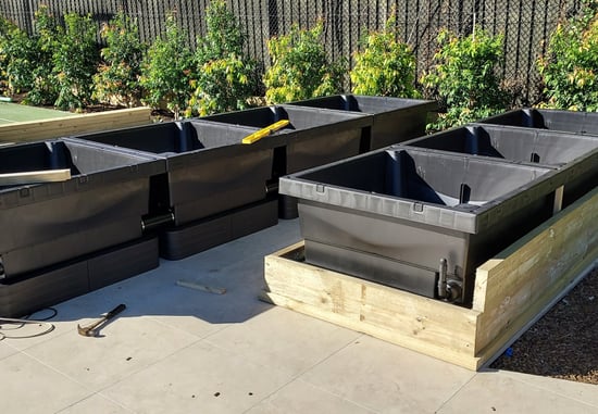 Installing rows of Foodcubes