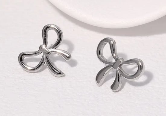 BOW EARRINGS
