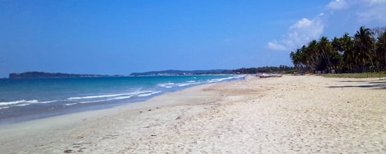 Uppuweli Beach