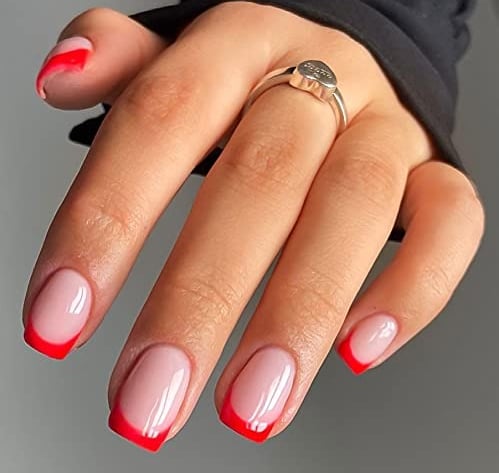 Uñas francesas en rojo