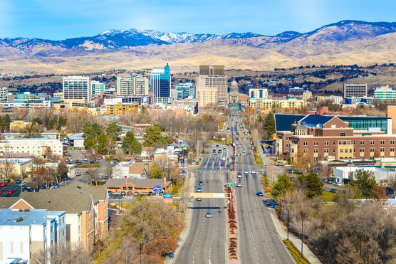 Skyline of downtown Boise, Idaho, showcasing its budling streets and cityscapes.