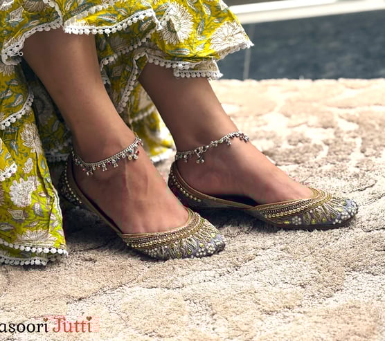 royal touch punjabi jutti