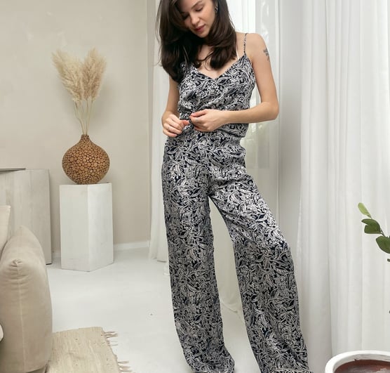 SILK TROUSERS SILK SLIP BLOUSE SILK SUIT BLACK WHITE