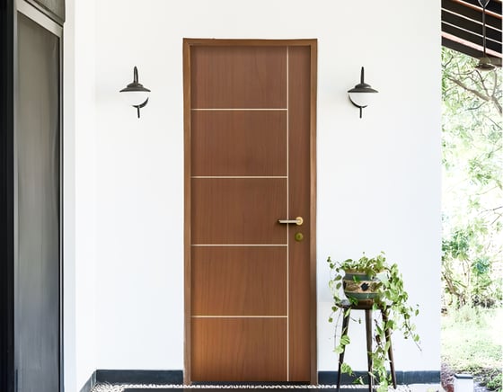 Pintu Solid Wood Panel lapisan HPL (high pressure laminates)
