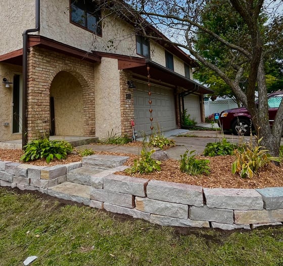 mulch-with-rock-retaining-wall.jpg
