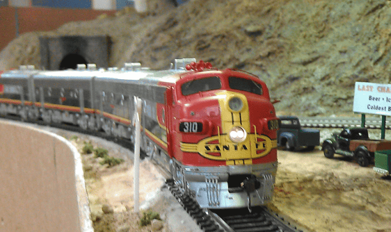 Santa Fe F7 traveling on the train tracks