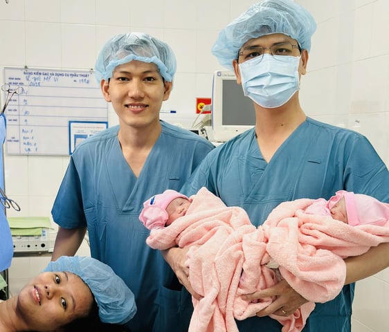 mổ lấy thai, song thai, ivf, khâu eo