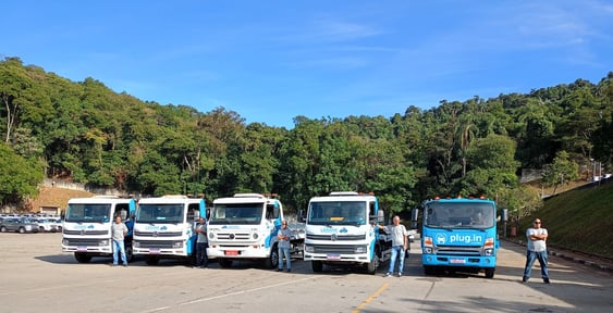 caminhão reboque, plataforma para transporte de veículos, caminhão cegonha, carreta cegonha