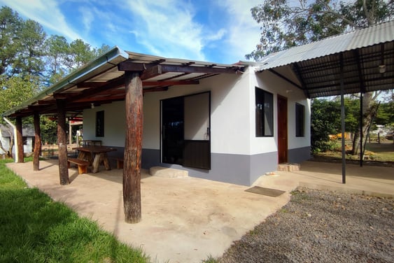 Immobilie mit 65 m² Innenraum zentral in Colonia Independencia / Melgarejo
