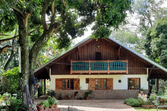 Wohnen im Grünen – Anwesen mit Gästehaus, Pool & Obstgarten in Colonia Independencia, Paraguay