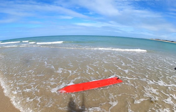 Tiki sur un spot normandie kite wing
