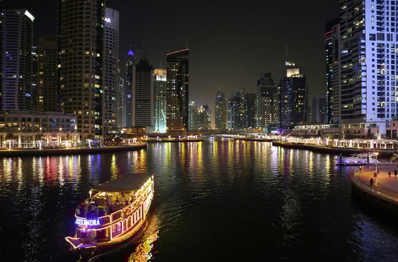 dubai night cruise dinner