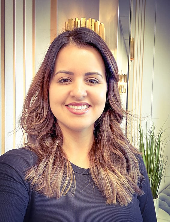 Cris-Almeida-Specialist-Blonde-Evolution-Hair-FL
