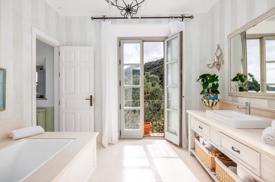 Charming bahtroom at Finca Santa Katerina