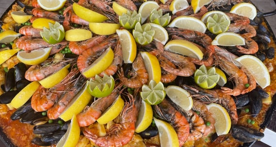 Paëlla fruits de mer et volaille