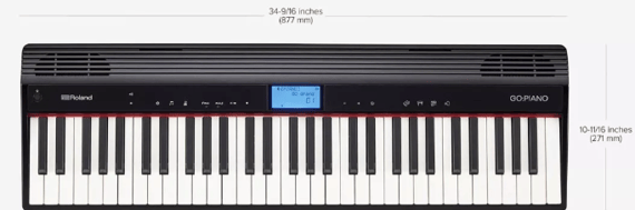 um teclado com  um bom som de piano e teclas mais pesadas