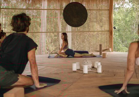 Surf retreat, yoga class, perfect spot La saladita