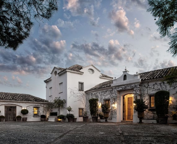A charming ivy-covered patio at Finca Santa Katerina