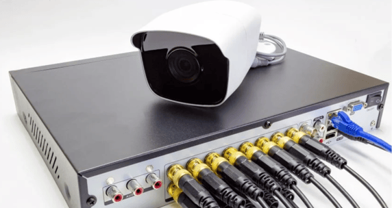 Cámara CCTV exterior en camaras CCTV TI de Tiqnia