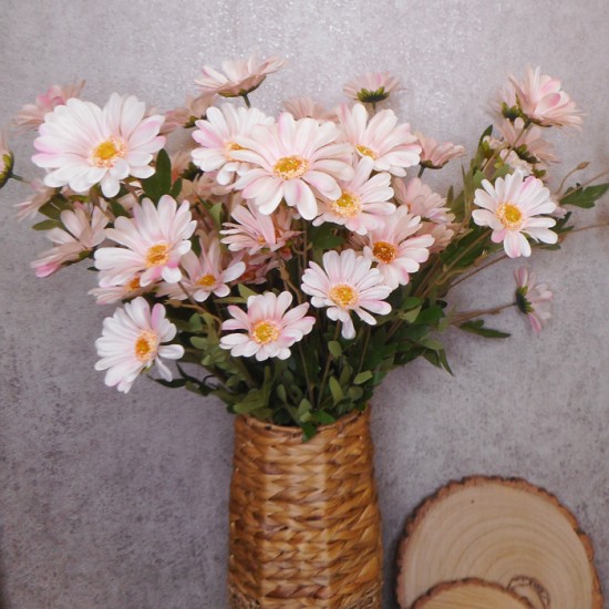 faux pink daisy flowers