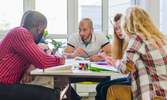 Autismo e Mercado de Trabalho: Caminhos para a Inclusão Profissional