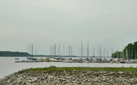 Oka, église, marina