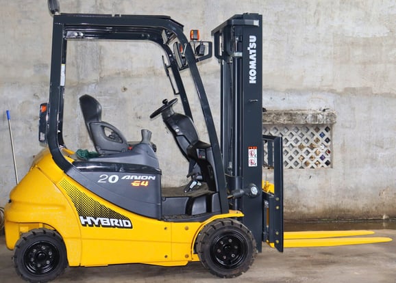 Hình 1: Xe nâng điện cũ Komatsu