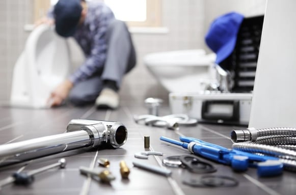 Desentupimento com reparo hidráulico