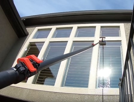 window cleaning using deonized water filtration fort lauderdale