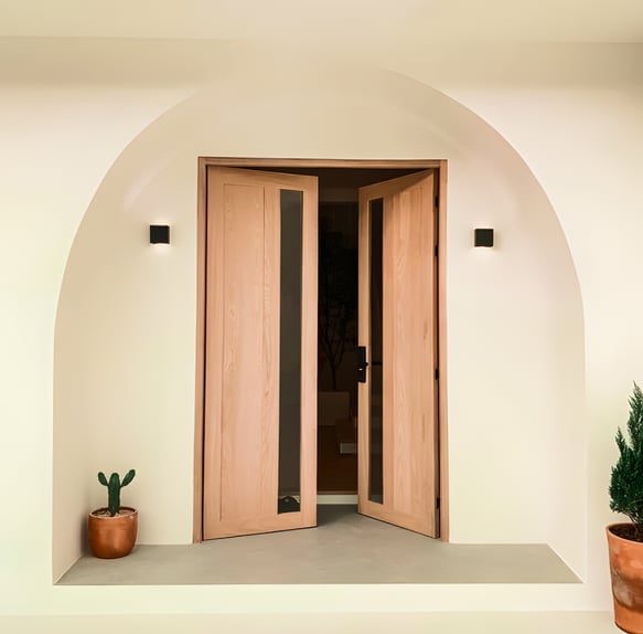 Pintu solid wood panel kupu tarung untuk rumah tinggal