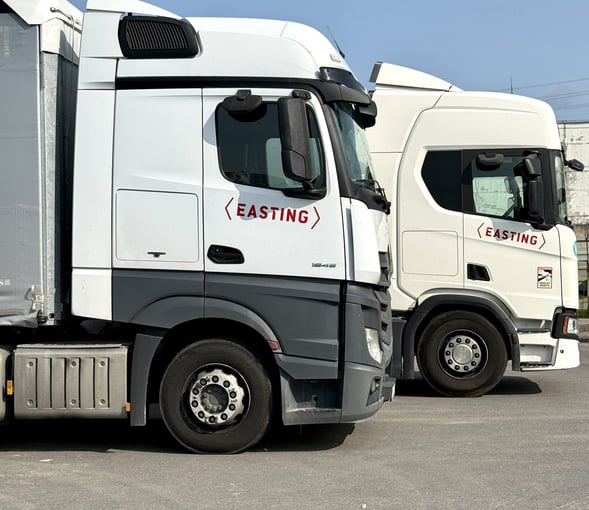 Easting transportas su logo