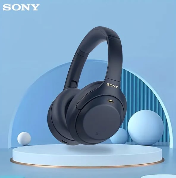 a sony headphones with a bluetoothed headphones