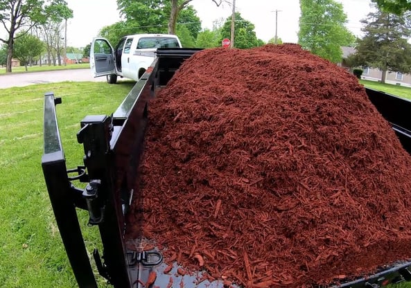 trailer load of mulch