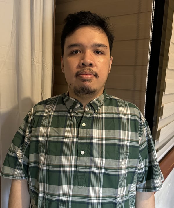 Gwyneth Kyle Virgula