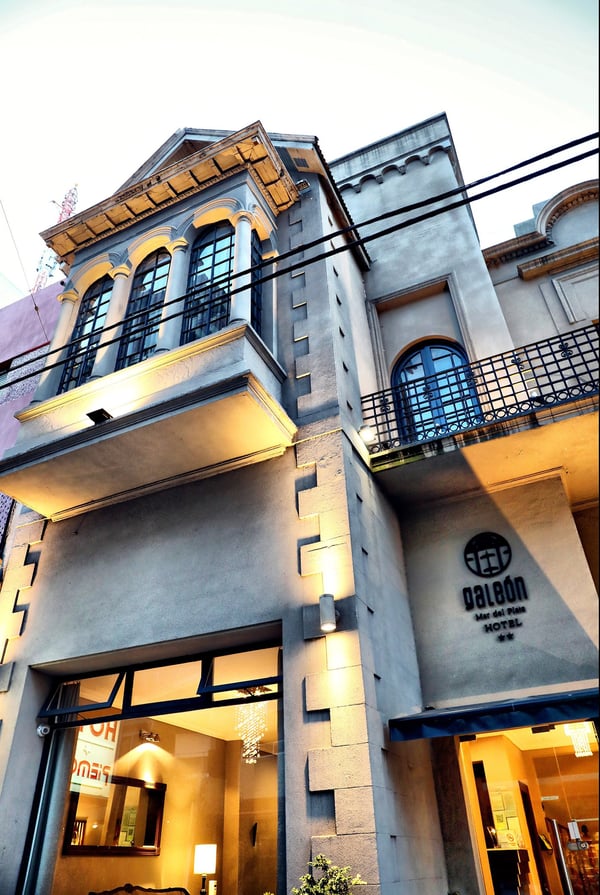 1920 Doble Suite al Frente