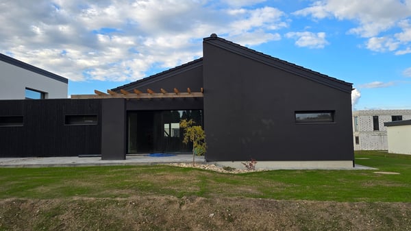 Kotedžų su sklypais statybų eiga – uždara gyvenvietė Trakų rajone