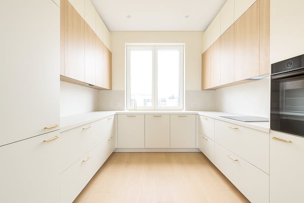 Kotedžas su pilna apdaila šalia Vilniaus – modernus vieno aukšto namas paruoštas gyventi